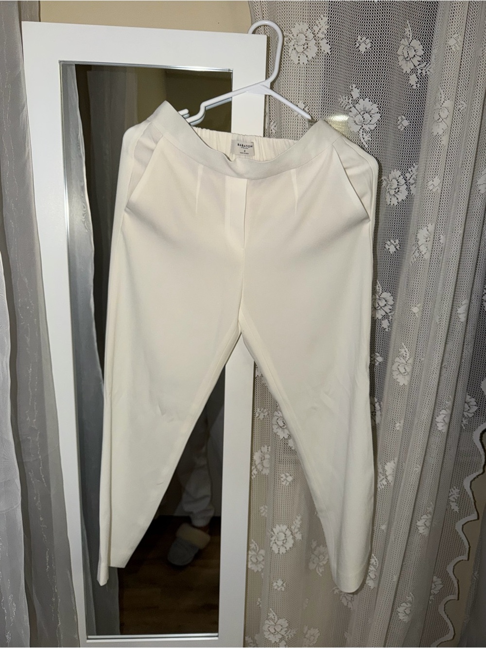 Babaton Off-White Cropped Ponte Tapered Pants